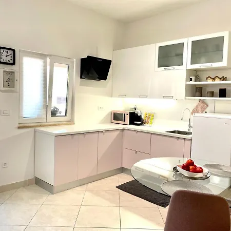 Apartment Studio Riva *